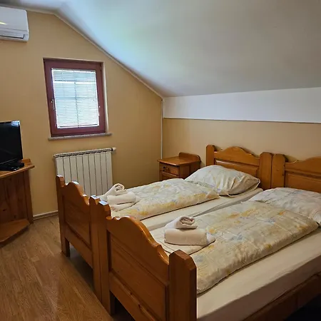 Farm stay Turisticna Kmetija Emil *