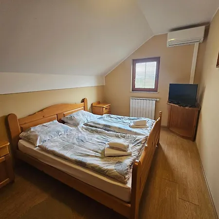 Farm stay Turisticna Kmetija Emil Malecnik