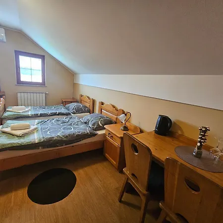 Turisticna Kmetija Emil Farmház *